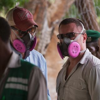 Policía de Kenia lanza gas lacrimógeno contra manifestantes