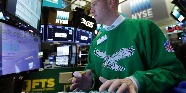 Wall Street inicia la semana con importantes p&eacute;rdidas