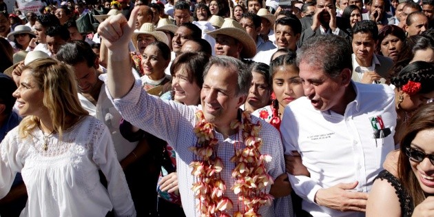 Denuncian uso de radio y TV estatal para evento de Meade en Oaxaca