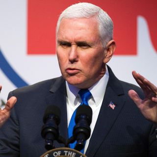 Pence no descarta contactar con Pyongyang durante los JJOO