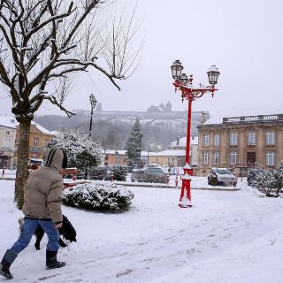 Nevadas en Francia provocan problemas en los transportes