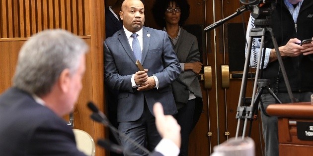 Asamblea de Nueva York aprueba ley "dream" estatal