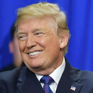 Trump explota muerte de jugador de NFL para empujar agenda migratoria