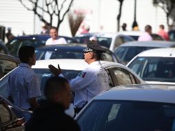 Los conductores mantienen bloqueados dos carriles de la vialidad, por lo que la circulación se torna lenta en dicha área. EL INFORMADOR/ ARCHIVO
