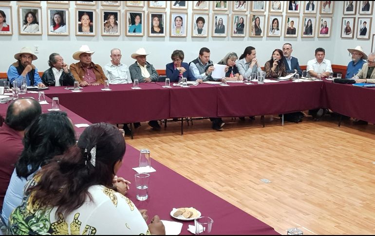 En el encuentro representantes de comunidades de los altos abordaron el tema de la presa El Zapotillo. EL INFORMADOR / R. Rivas