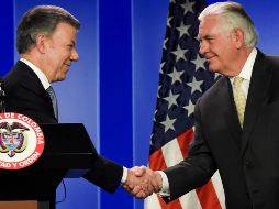 Santos y Tillerson, que está en una gira por América Latina, se reunieron en la Casa de Nariño para conversar sobre asuntos de la agenda bilateral y regional. AFP / R. Arboleda
