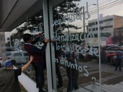 Choferes de Uber se manifestaron este martes para exigir mayor seguridad. EL INFORMADOR / G. Gallo
