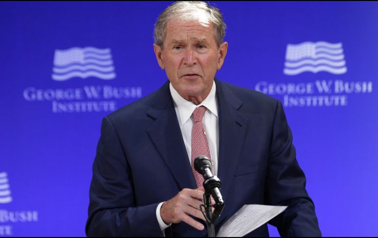 Para Bush ''es problemático que una nación extranjera esté involucrada'' en el sistema electoral, por considerar que la bondad de la democracia depende de ''la confianza de los ciudadanos en los resultados''.  AP / ARCHIVO