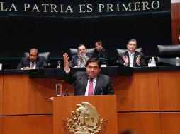 En su carta, Barbosa reconoció el profesionalismo del Senado, dio las gracias al PRD que lo hizo candidato, luego coordinador de la bancada. TWITTER / @MBarbosaMX