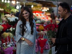 La categoría de flores, tarjetas y regalos tiene una participación del 20 % en las compras que hacen los mexicanos en internet. AP/B. Bangash