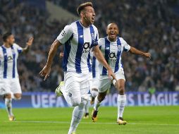 El jugador tiene contrato con el Porto hasta verano de 2019, equipo donde es pieza fundamental. AP/Archivo