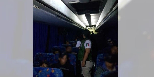 Rescata a 105 migrantes centroamericanos en Amatit&aacute;n