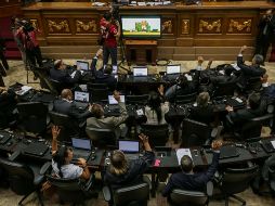 A día de hoy la coalición opositora Mesa de la Unidad Democrática (MUD), de la que forma parte el partido Un Nuevo Tiempo, al que pertenece el jefe del Legislativo, todavía no ha decidido si participará o no en las presidenciales de abril. EFE / ARCHIVO