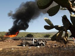 La extracción clandestina de combustible provocó una fuerte explosión por lo que los cuerpos de auxilio y bomberos tardaron más de una hora en controlar el siniestro. EL INFORMADOR / ARCHIVO