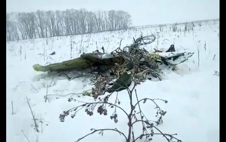El  AN-148, de la aerolínea Saratov, tenía previsto aterrizar cuatro horas después.  AP/Life.ru
