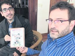 Fabrizio Mejía y Antonio Helguera. Los dos autores del texto hablaron sobre la construcción del material. EFE