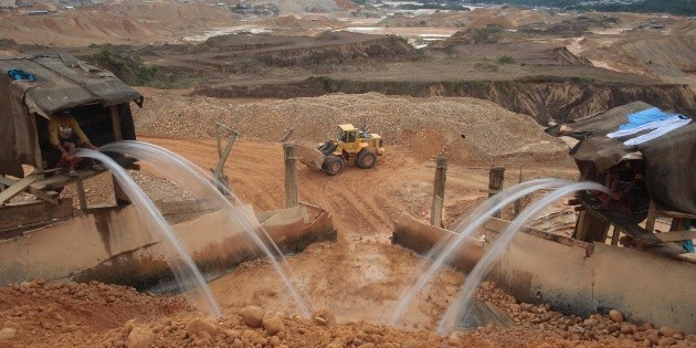 Mueren 18 mineros ilegales en enfrentamiento con ej&eacute;rcito venezolano