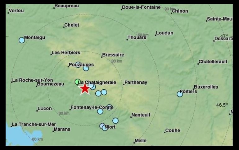 El epicentro se situó en un punto a 46.62 grados norte y a 0.70 grados oeste, junto a la localidad de La Châtaigneraie. TWITTER