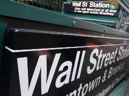 El indice industrial Dow Jones reporta durante los primeros minutos de operaciones una fuerte alza. AP / R. Drew
