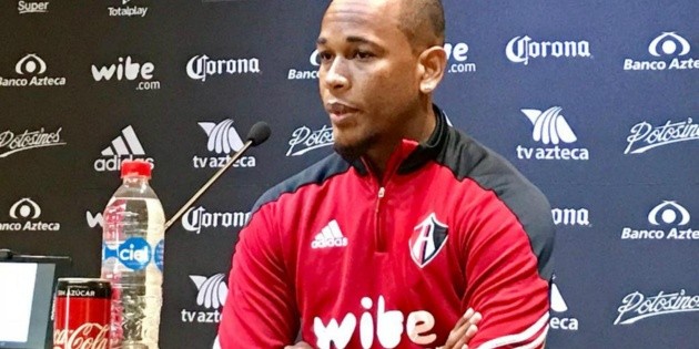 Leiton Jim&eacute;nez vive su peor momento en M&eacute;xico