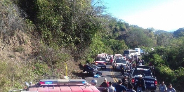 Accidente en carretera a Vallarta deja dos muertos