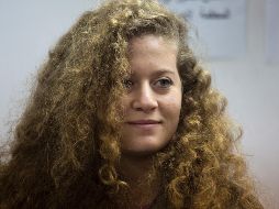 Ahed Tamimi lucía pulcra y confiada al ingresar a una sala atestada de periodistas y diplomáticos extranjeros. AP/A. Schalit