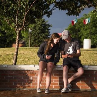 Aplicaciones para buscar pareja rompen lazo natural para conocer al otro