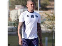 El ahora miembro del Puebla dice que los gendarmes lo han liberado al darse cuenta de que juega futbol profesional, y que a cambio le piden boletos o playeras. INSTAGRAM / @chatonoficial