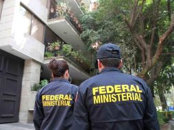 El juez también solicita que abogados o visitantes no entren con celulares o computadoras y si lo hacen, un policía esté presente; el abogado de la maestra, Marco Antonio del Toro, asegura que interpondrán un amparo. NTX / ARCHIVO