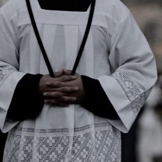 Acusan a clérigo de abuso sexual de menor en CDMX