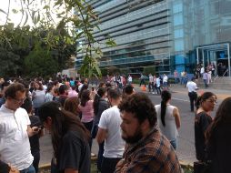 Uno de los edificios donde hubo evacuaciones de personas fue el de MIND México Innovación y Diseño en la colonia Verde Valle. TWITTER / @sergio2hm