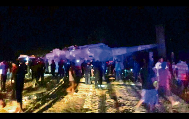 La aeronave en la que viajaban los funcionarios para evaluar la zona afectada de Oaxaca sufrió un accidente al aterrizar. NTX