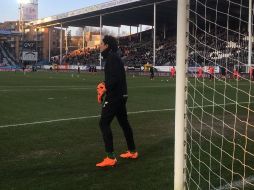 El club donde milita el mexicano marcha en octavo puesto entre los dieciséis equipos de la liga de Belgica. TWITTER/@Standard_RSCL