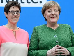 La canciller alemana responde así a las críticas internas que exigen sangre nueva. EFE/ C. Bilan