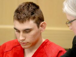 Durante los interrogatorios tras la matanza, Cruz dijo a la Policía que escuchó voces en su cabeza que le indicaron cómo perpetrar el ataque. EFE/ M. Stocker