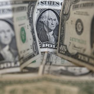 Dólar cierra sesión con movimiento marginal en bancos