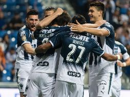 El argentino Lucas Albertengo festeja su primer gol en México. MEXSPORT/T. García