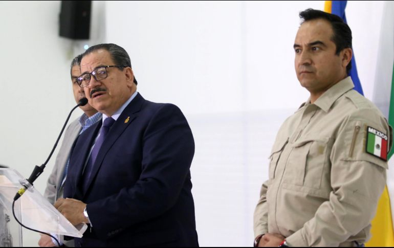 El fiscal Raúl Sánchez Jiménez informó que 33 policías municipales fueron trasladados a Guadalajara como parte de la investigación del caso. AFP