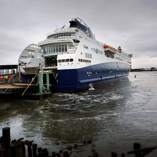 Explosión en embarcación en Playa del Carmen deja al menos 12 heridos