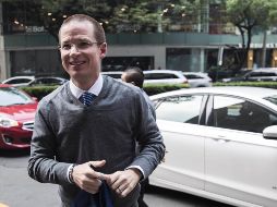 Luego de una reunión con empresarios del país, el aspirante a la presidencia destacó la importancia de que se combata la pobreza en México. SUN/ C. Rogel