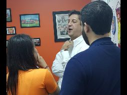 El dirigente (C) indicó que la visita del Guadalajara, con motivo de la Concachampions, marcará un antes y un después en el futbol de su país. EL INFORMADOR / A. Ramírez