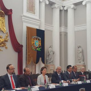 México tiene casi cinco millones de analfabetas: UNAM