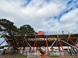 El vestidor del Rebaño en el estadio del Cibao mide aproximadamente seis metros cuadrados. MEXSPORT/O. Aguilar