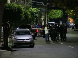Otros tres presuntos asaltantes lograron escapar del lugar donde ocurrió la balacera. ESPECIAL / Policía de Guadalajara