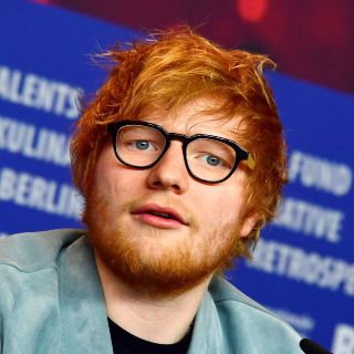 Ed Sheeran hace un "desnudo artístico" en la Berlinale con "Songwriter"