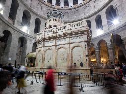 En una conferencia ante la iglesia, autoridades religiosas leyeron esta mañana un escrito de protesta y anunciaron su cierre. EFE/A. Sultan