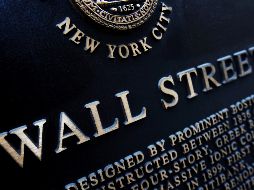 El índice industrial Dow Jones sube la mañana de este lunes 207.8 puntos y se ubicaba en las 25 mil 517.07 unidades. AP / ARCHIVO