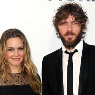Alicia Silverstone se separa de su esposo luego de 20 años juntos