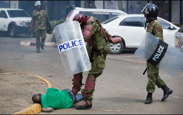 Diversos organismos han criticado la forma en que las manifestaciones en Kenia son reprimidas por la policía. AP/ARCHIVO