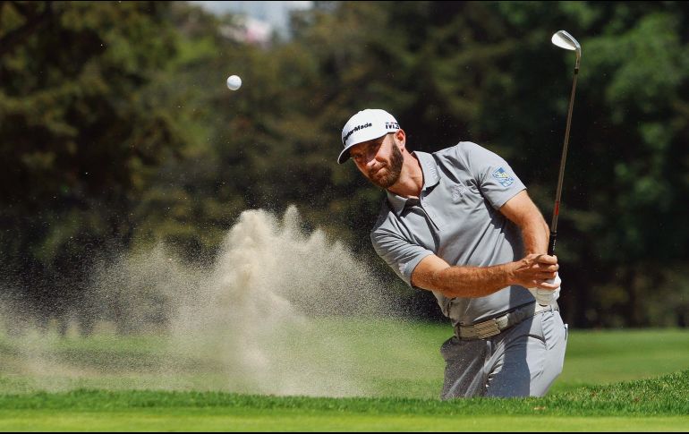 Afina detalles. Dustin Johnson tuvo ayer una sesión de práctica en el Club de Golf Chapultepec. AP
